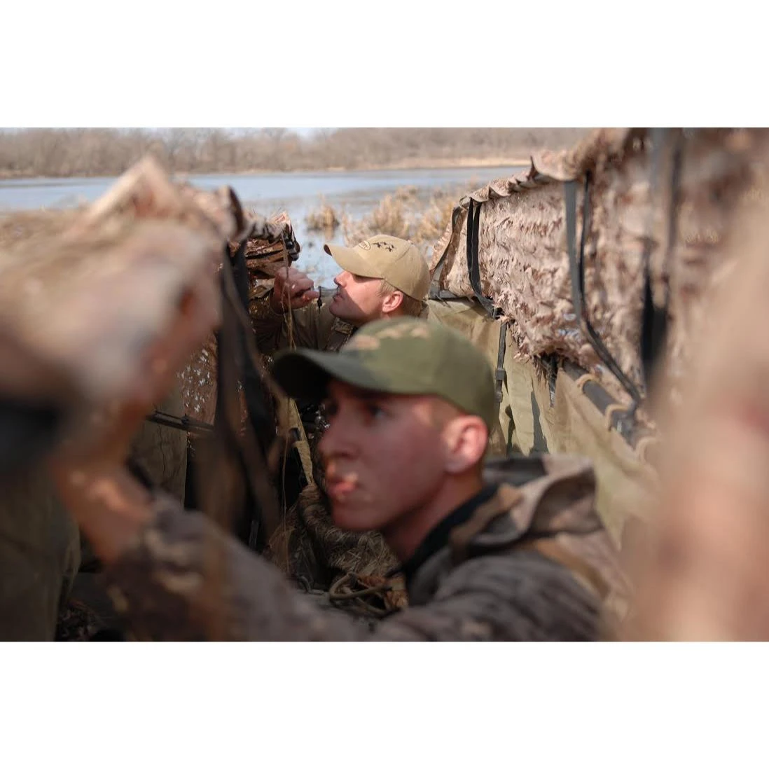 Avery Quick-Set Boat Blind Kit 17-19' - Bottomland 1 Avery Quick-Set Boat Blind Kit 17-19' - Bottomland